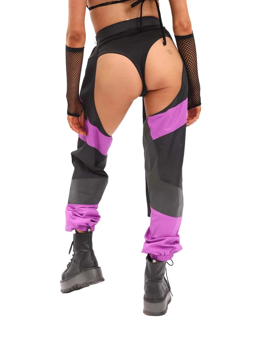 Hot & Delicious Black Bead Cue The Applause Speed Clasp Chaps 12 Hot & Delicious Black Bead Cue The Applause Speed Clasp Chaps