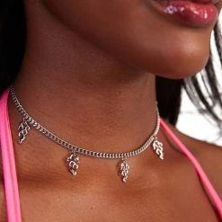 Ana Accessories Fan The Flames Chain Choker