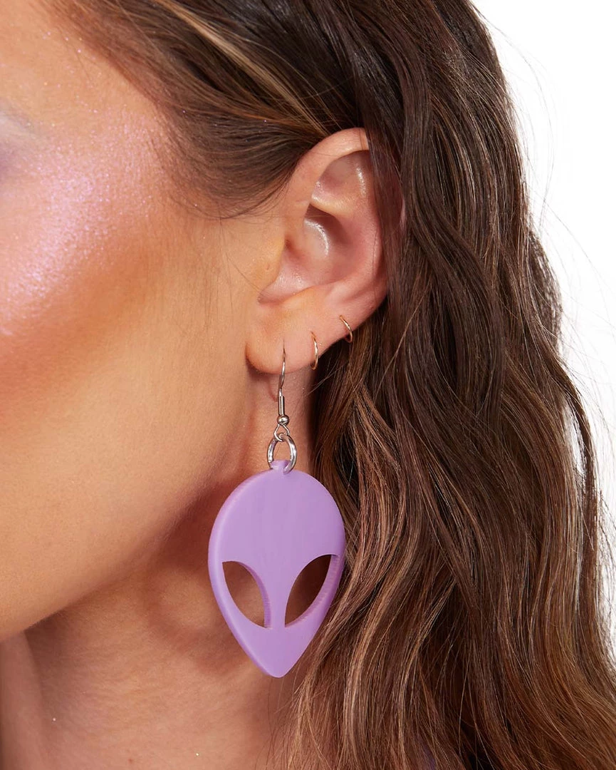 Rolita Couture Accessories Lunita X IHR Close Call Alien Earrings 5 Rolita Couture Accessories Lunita X IHR Close Call Alien Earrings