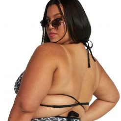 Clothing Lyte Couture X IHR Nostalgic Smile Chain Top 23 Clothing Lyte Couture X IHR Nostalgic Smile Chain Top