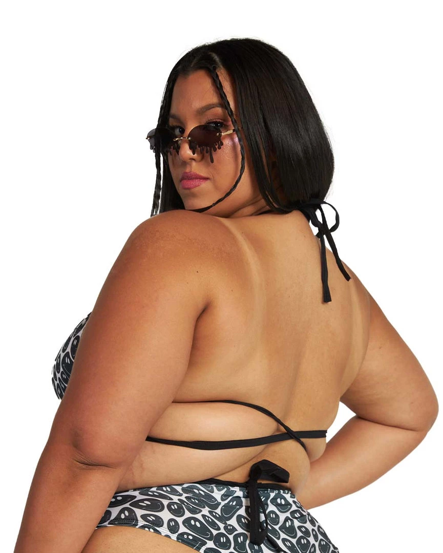 Clothing Lyte Couture X IHR Nostalgic Smile Chain Top 13 Clothing Lyte Couture X IHR Nostalgic Smile Chain Top