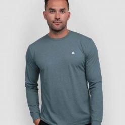 INTO THE AM Basic Long Sleeve Tee 35 INTO THE AM Basic Long Sleeve Tee