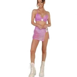 Clara Story Transcending Lucent Speed Clasp Triangle Top