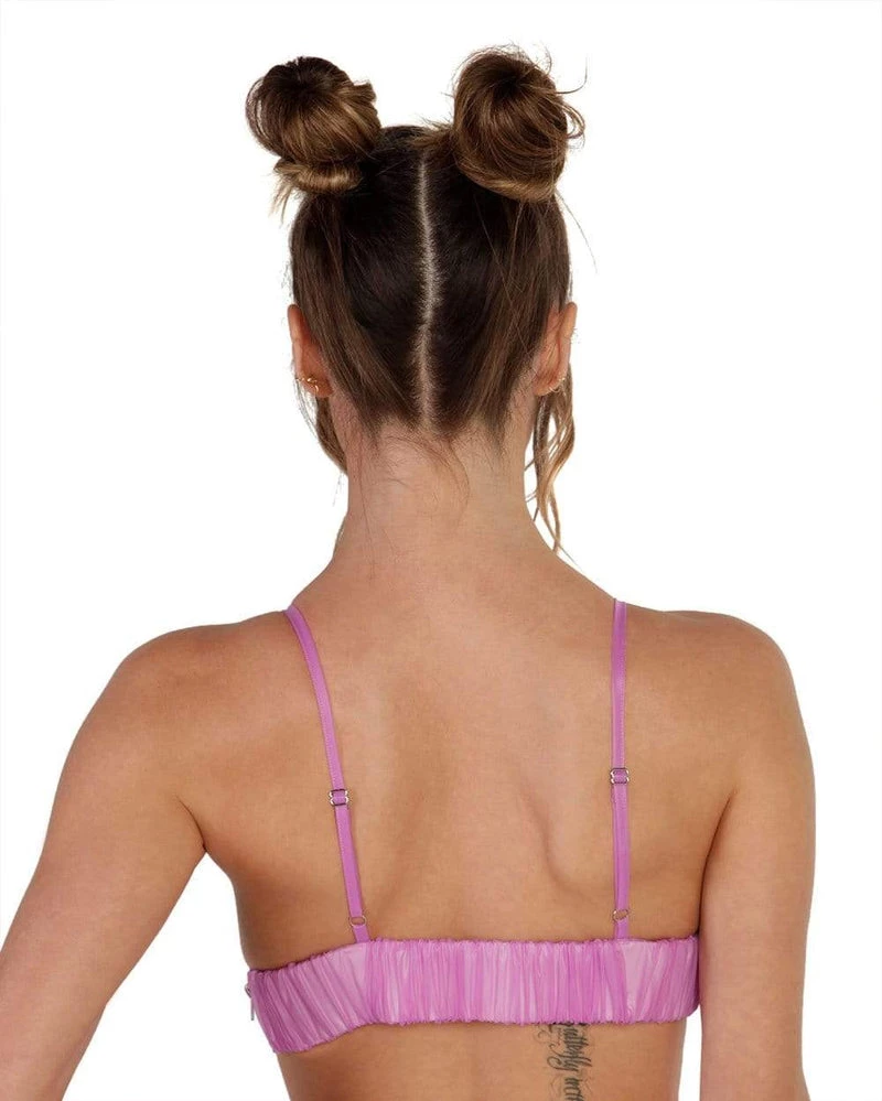 Clara Story Transcending Lucent Speed Clasp Triangle Top